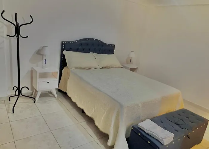 Departamento Amoblado En Zona Centrica.